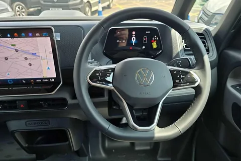 BT25CSU Volkswagen ID. Buzz 210kW Commerce Plus 79kWh Auto Thumbnail #12