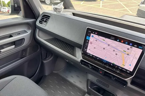 BT25CSU Volkswagen ID. Buzz 210kW Commerce Plus 79kWh Auto Thumbnail #14