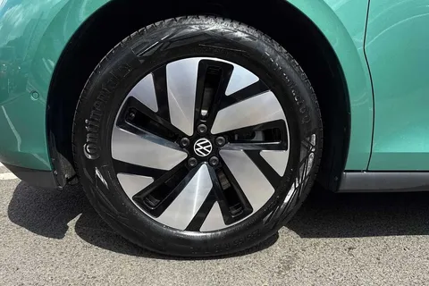 BT25CSU Volkswagen ID. Buzz 210kW Commerce Plus 79kWh Auto Thumbnail #21