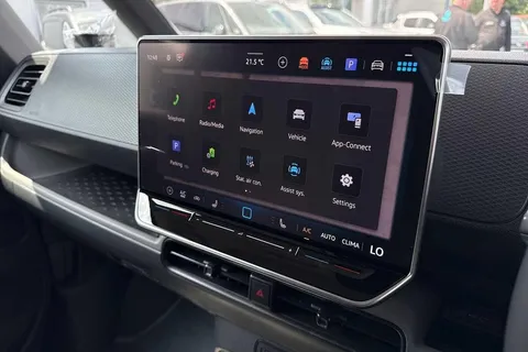 BT25CSU Volkswagen ID. Buzz 210kW Commerce Plus 79kWh Auto Thumbnail #28