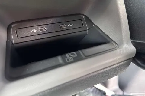 BT25CSU Volkswagen ID. Buzz 210kW Commerce Plus 79kWh Auto Thumbnail #35