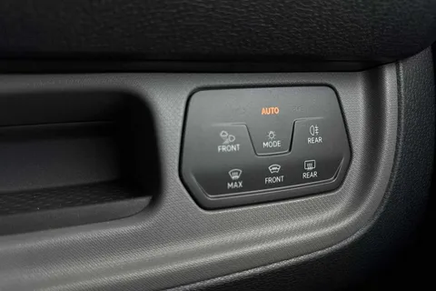 BT25CSU Volkswagen ID. Buzz 210kW Commerce Plus 79kWh Auto Thumbnail #49