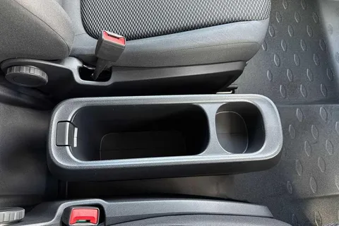 BT25CSU Volkswagen ID. Buzz 210kW Commerce Plus 79kWh Auto Thumbnail #50