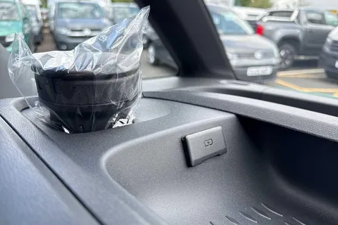 BT25CSU Volkswagen ID. Buzz 210kW Commerce Plus 79kWh Auto Thumbnail #51