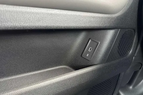 BT25CSU Volkswagen ID. Buzz 210kW Commerce Plus 79kWh Auto Thumbnail #52