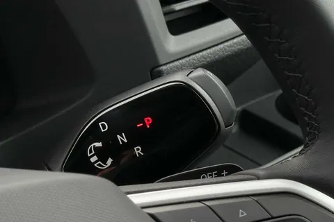 BT75EBM Volkswagen Crafter 2.0TDI 177PS CR35 MWB Commerce Plus Auto-Low Roof Thumbnail #19