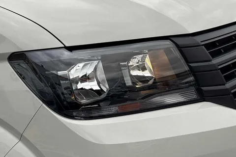 BT75EBM Volkswagen Crafter 2.0TDI 177PS CR35 MWB Commerce Plus Auto-Low Roof Thumbnail #27