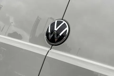 BT75EBM Volkswagen Crafter 2.0TDI 177PS CR35 MWB Commerce Plus Auto-Low Roof Thumbnail #33