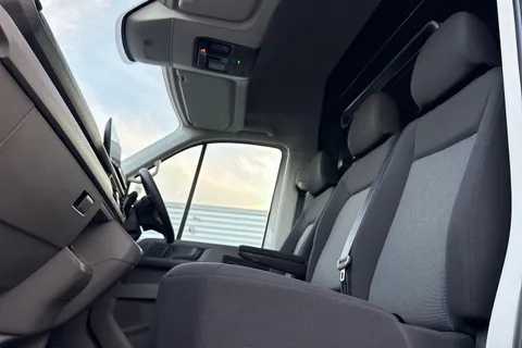 BT75ECX Volkswagen Crafter 2.0 TDI 177PS Commerce Plus High Roof Auto-Twin Slider Thumbnail #51