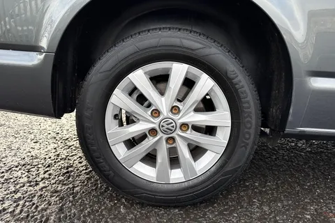 PN23VJX Volkswagen Transporter 2.0 TDI 150 Highline Van Thumbnail #11