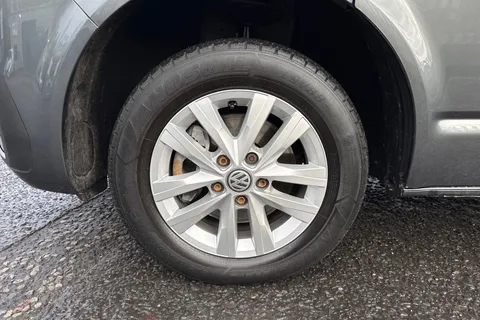 PN23VJX Volkswagen Transporter 2.0 TDI 150 Highline Van Thumbnail #13