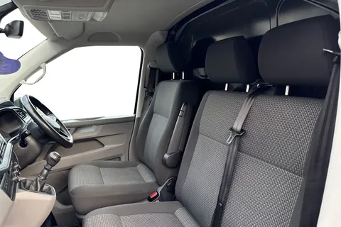 PN23VJX Volkswagen Transporter 2.0 TDI 150 Highline Van Thumbnail #16