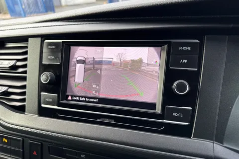 PN23VJX Volkswagen Transporter 2.0 TDI 150 Highline Van Thumbnail #39