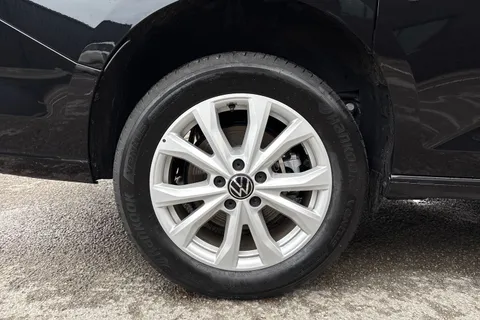 PE75UZH Volkswagen Caddy C20 Cargo Commerce Pro Maxi 150 PS 1.5 TSI eHybrid 6sp DSG Thumbnail #11