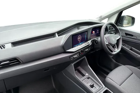 PE75UZH Volkswagen Caddy C20 Cargo Commerce Pro Maxi 150 PS 1.5 TSI eHybrid 6sp DSG Thumbnail #15