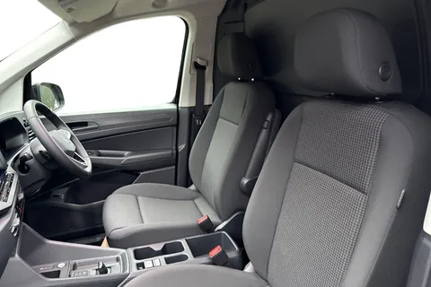 PE75UZH Volkswagen Caddy C20 Cargo Commerce Pro Maxi 150 PS 1.5 TSI eHybrid 6sp DSG Thumbnail #16