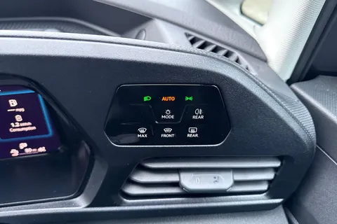 PE75UZH Volkswagen Caddy C20 Cargo Commerce Pro Maxi 150 PS 1.5 TSI eHybrid 6sp DSG Thumbnail #28