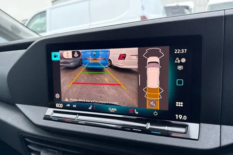 PE75UZH Volkswagen Caddy C20 Cargo Commerce Pro Maxi 150 PS 1.5 TSI eHybrid 6sp DSG Thumbnail #31