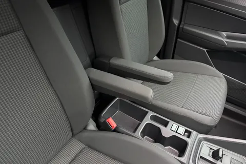 PE75UZH Volkswagen Caddy C20 Cargo Commerce Pro Maxi 150 PS 1.5 TSI eHybrid 6sp DSG Thumbnail #39