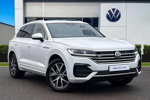 DG18TXS Volkswagen Touareg 3.0 V6 TDI 4Motion R-Line 5dr Tip Auto Thumbnail #2