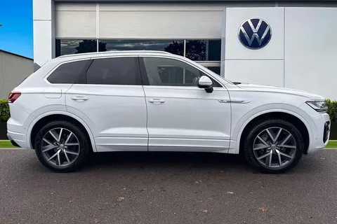 DG18TXS Volkswagen Touareg 3.0 V6 TDI 4Motion R-Line 5dr Tip Auto Thumbnail #5