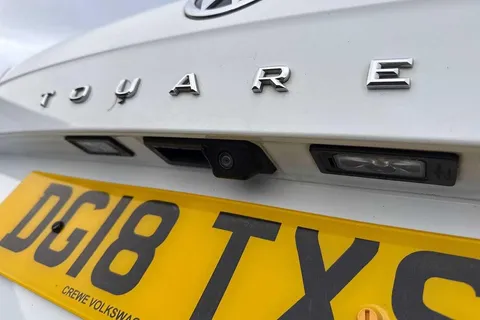 DG18TXS Volkswagen Touareg 3.0 V6 TDI 4Motion R-Line 5dr Tip Auto Thumbnail #28