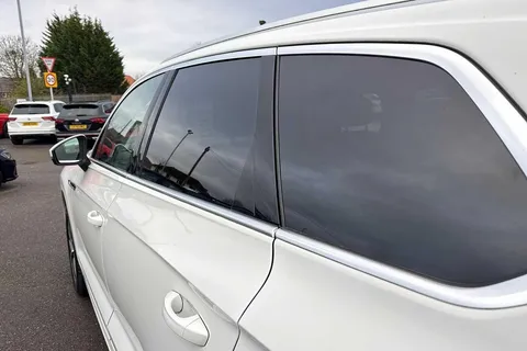 DG18TXS Volkswagen Touareg 3.0 V6 TDI 4Motion R-Line 5dr Tip Auto Thumbnail #36