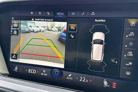 DG18TXS Volkswagen Touareg 3.0 V6 TDI 4Motion R-Line 5dr Tip Auto Thumbnail #52