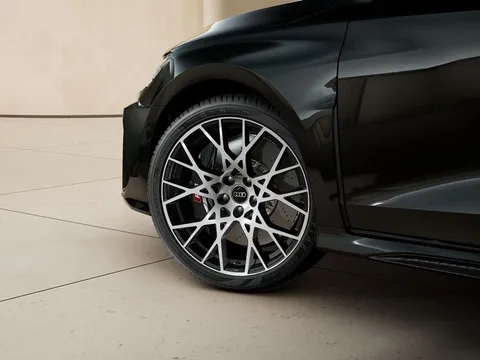 Audi RS 3 2.5 TFSI Carbon Vorsprung S Tronic quattro Euro 6 (s/s) 4dr Thumbnail #7