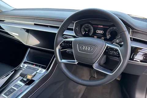 KY74EKC Audi A8 L  Sport 60 TFSI e quattro 462 PS tiptronic Thumbnail #18