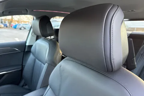 KY74EKC Audi A8 L  Sport 60 TFSI e quattro 462 PS tiptronic Thumbnail #24