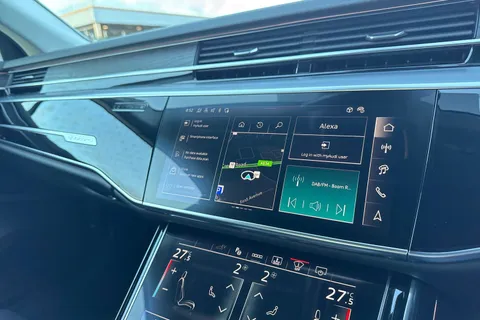 KY74EKC Audi A8 L  Sport 60 TFSI e quattro 462 PS tiptronic Thumbnail #38