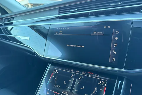 KY74EKC Audi A8 L  Sport 60 TFSI e quattro 462 PS tiptronic Thumbnail #42