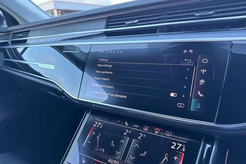 KY74EKC Audi A8 L  Sport 60 TFSI e quattro 462 PS tiptronic Thumbnail #46