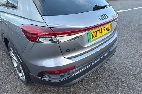 KO74PNL Audi Q4 e-tron Q4  Black Edition 45 e-tron   kW Thumbnail #8