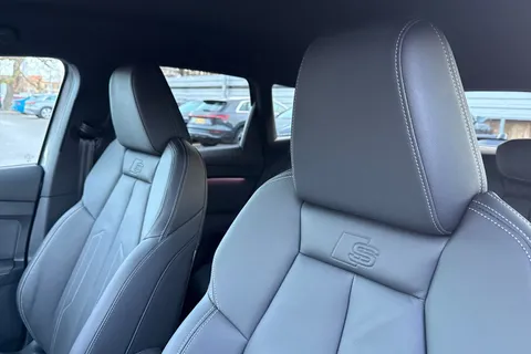 KO74PNL Audi Q4 e-tron Q4  Black Edition 45 e-tron   kW Thumbnail #24