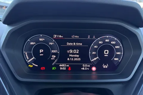 KO74PNL Audi Q4 e-tron Q4  Black Edition 45 e-tron   kW Thumbnail #31