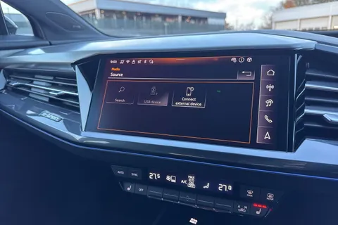 KO74PNL Audi Q4 e-tron Q4  Black Edition 45 e-tron   kW Thumbnail #38