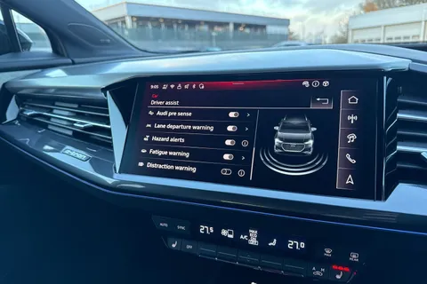 KO74PNL Audi Q4 e-tron Q4  Black Edition 45 e-tron   kW Thumbnail #48