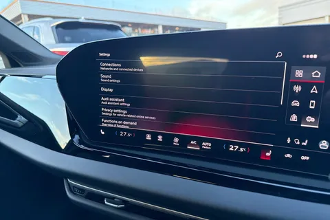 KJ25WHG Audi A5 Avant S line TFSI  204 PS S tronic Thumbnail #38