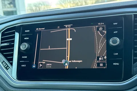 AF70UTL Volkswagen T-Roc 1.5 TSI R-Line 2dr DSG | Heated Seats | Beats Audio Thumbnail #16