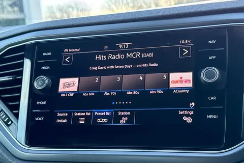 AF70UTL Volkswagen T-Roc 1.5 TSI R-Line 2dr DSG | Heated Seats | Beats Audio Thumbnail #27