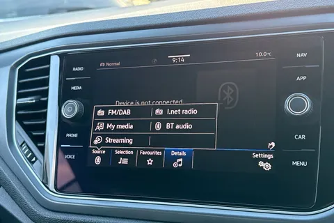 AF70UTL Volkswagen T-Roc 1.5 TSI R-Line 2dr DSG | Heated Seats | Beats Audio Thumbnail #28