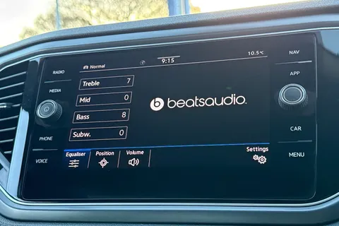 AF70UTL Volkswagen T-Roc 1.5 TSI R-Line 2dr DSG | Heated Seats | Beats Audio Thumbnail #35