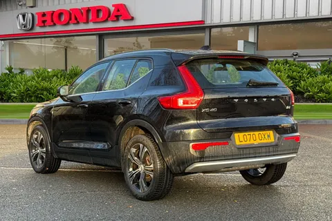 LO70OXW Volvo Xc40 2.0 B4P Inscription Pro 5dr Auto Thumbnail #3