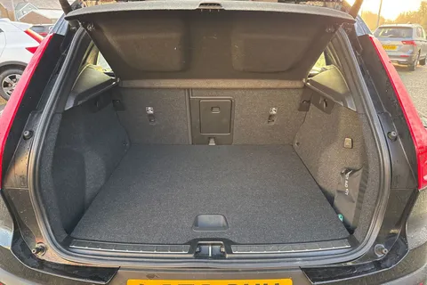 LO70OXW Volvo Xc40 2.0 B4P Inscription Pro 5dr Auto Thumbnail #9