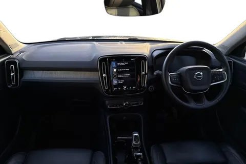 LO70OXW Volvo Xc40 2.0 B4P Inscription Pro 5dr Auto Thumbnail #17