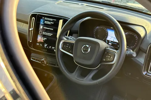 LO70OXW Volvo Xc40 2.0 B4P Inscription Pro 5dr Auto Thumbnail #31