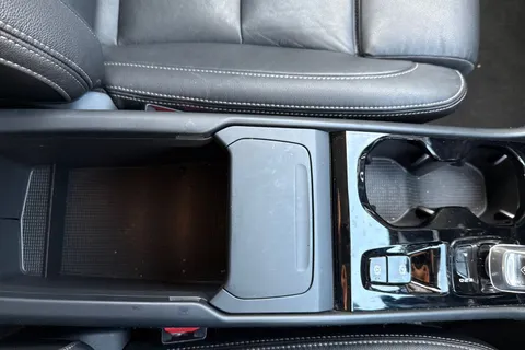 LO70OXW Volvo Xc40 2.0 B4P Inscription Pro 5dr Auto Thumbnail #43