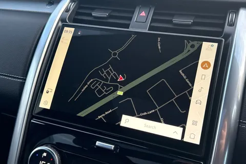 12 of 50 for Land Rover Discovery 3.0 D300 Dynamic HSE 5dr